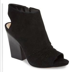 Vince Camuto Kentvi Sandal